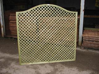 Tropic Close Lattice 1.8m x 1.8m/1.6m