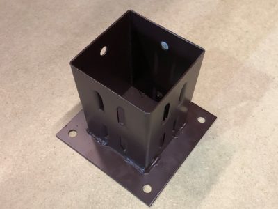 Bolt down post support 100mm x 100mm wedge grip