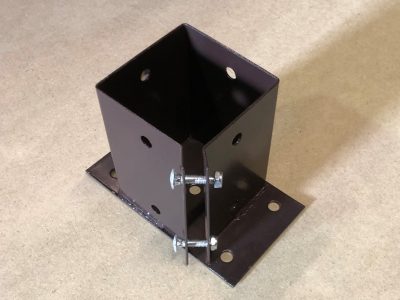 Bolt down post support 100mm x 100mm clamp grip