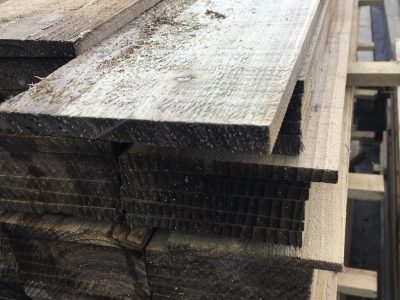 1.5m x 125mm x ex22mm feather edge board